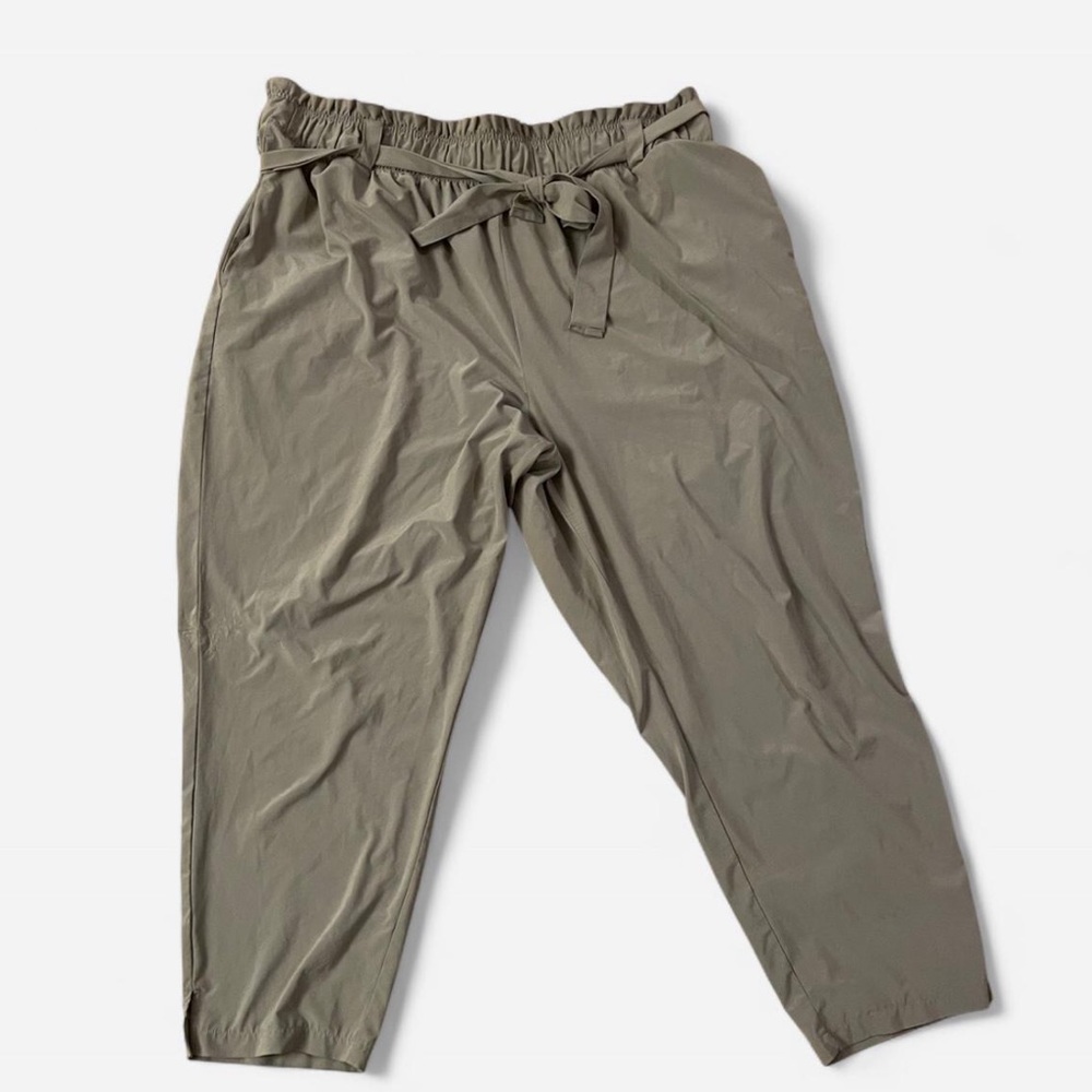 STYLUS Joggers with paper bag tie waist